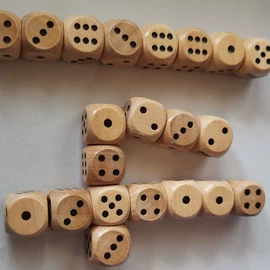 木质工艺品;骰子、筹码;棋牌/桌游