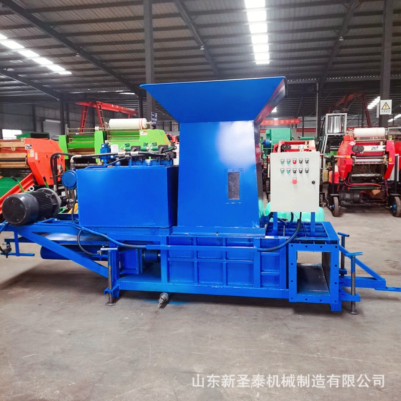 全套液压型青储秸秆压块机 两缸套袋打包机厂家圣泰