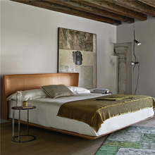 轻奢皮床双人床后现代简约小户型卧室婚床1.8米ins网红北欧真皮床