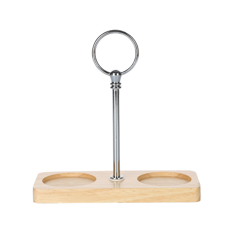 現物の軽い贅沢な研磨器の木製の台のゴムの木の胡椒の支えは手の取っ手の木の台の底のクッションの部品を持ちます。