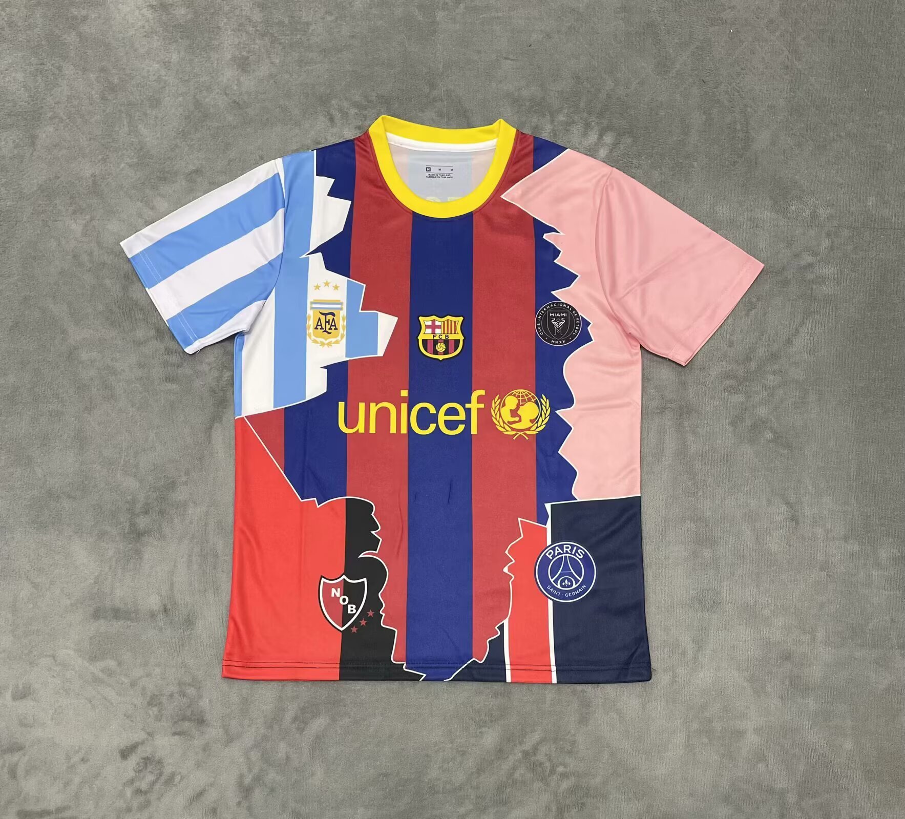 25-26 Fabricante especial de ropa de fútbol venta directa de una camiseta de malla camiseta de mangas cortas ropa de fútbol deportiva