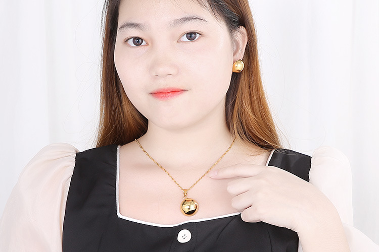 In Stock Wholesale European and American Simple Trendy Stainless Ornament round Beads Necklace and E