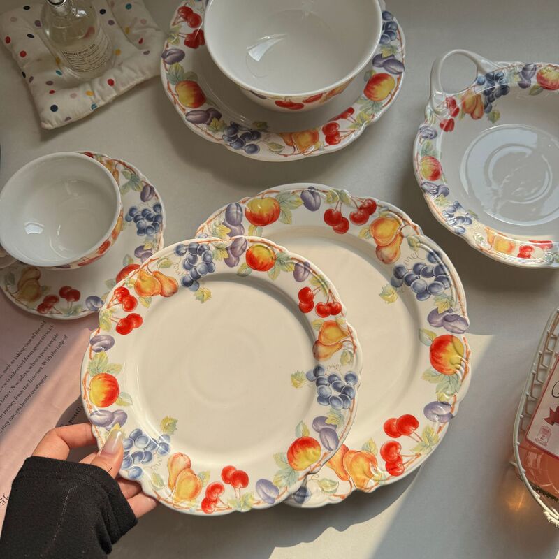 2026 French-Style Vintage Oil Painting Fruit Relief Ceramic Plate, Antique Afternoon Tea Dessert Plate, Western-Style Home-Use Plate