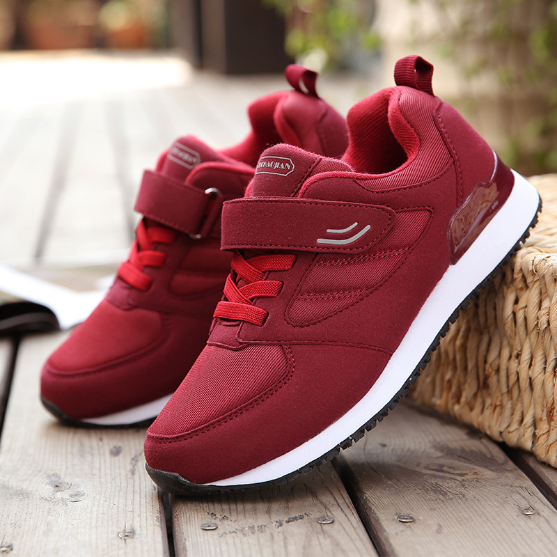 Zapatos de hombre nuevos zapatos de pareja velcro zapatos deportivos con suela suave zapatos casuales cómodos diarios zapatos individuales