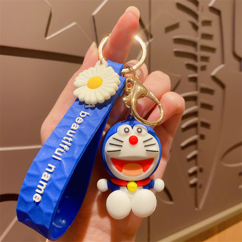 ドラえもんのキーホルダーのファッションバッグのペンダントのファッションカップルのアクセサリーの漫画の車のキーホルダーのプレゼントの卸売り|undefined