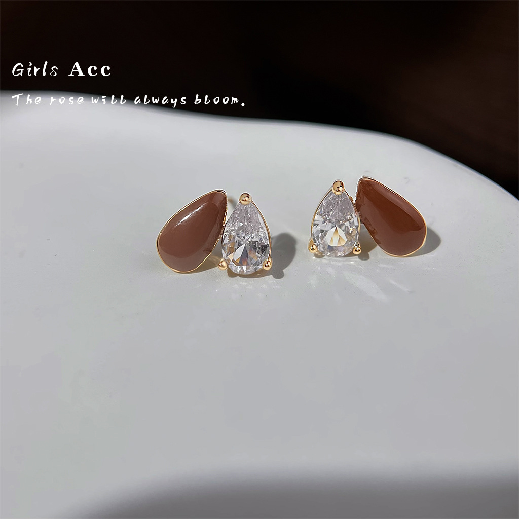 1_0001_耳语场景新水印 拷贝 21.jpg