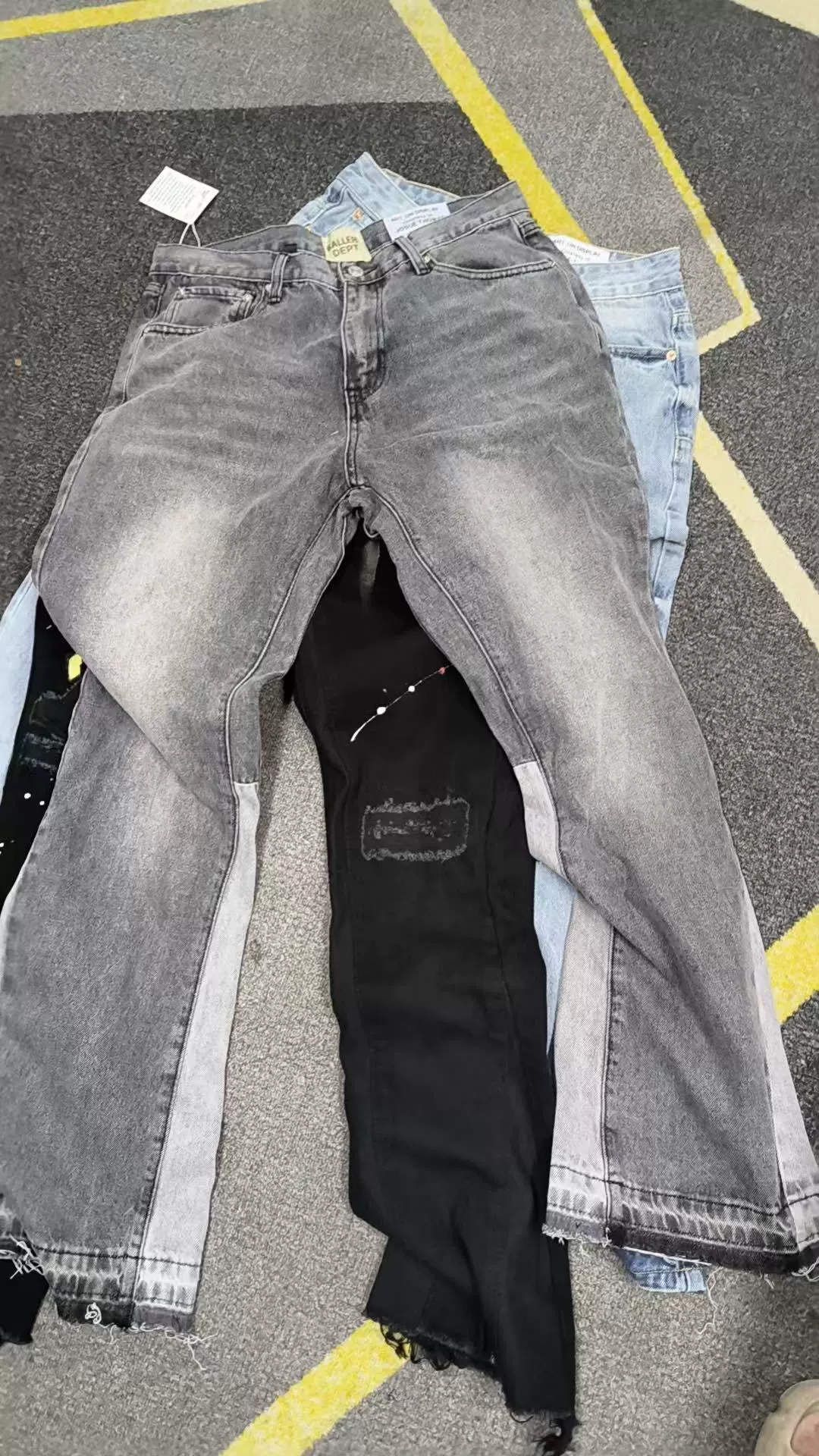 Голова мегапон? Поясняю: Megaphone, jeans for leisure, trousers, graffiti, oversize