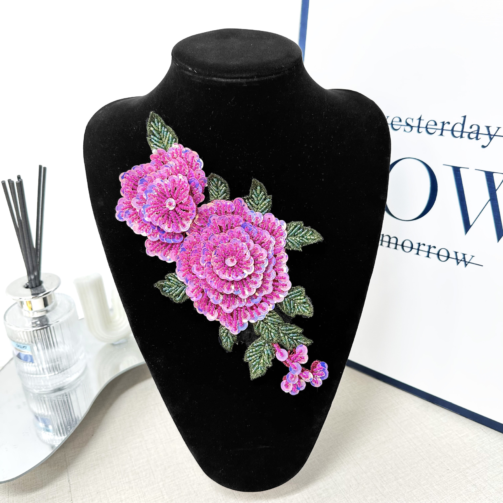 Invierno pesado flores rojas cuentas bordadas de tela estilo nacional multicapa flor tridimensional vestido decoración de camisa image 14