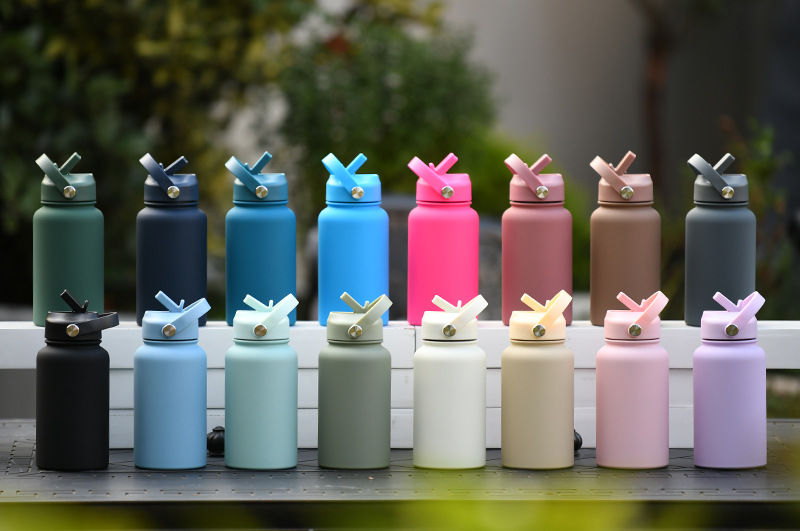 1 Piece Quantity Casual Solid Color Stainless Steel Water Bottles