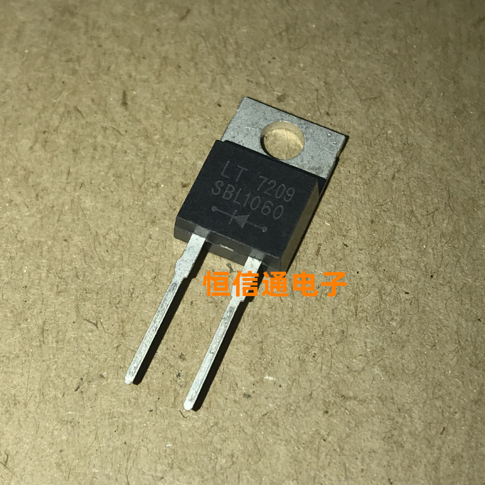 全新进口 SBL1060CT 10A 600V TO-220-2 肖特基整流管 实图拍摄