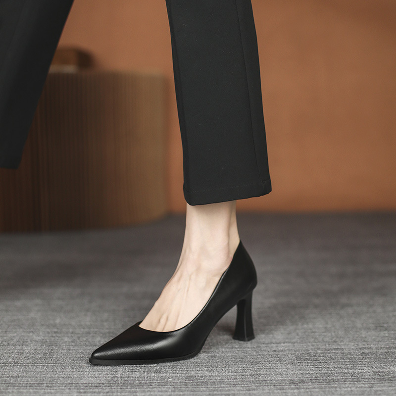 Flight Attendant High Heels Etiquette Formal Wear Commuting Professional Work Shoes Interview Soft Sole Non-Tiring Black Small Heel Leather Shoes for Women