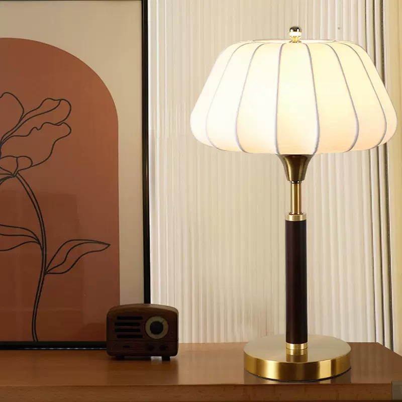 全铜法式中古风台灯卧室床头灯美式客厅装饰复古氛围灯可调光