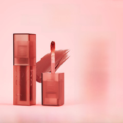 Gegebear Velvet Lip Glaze: Long-lasting, Non-smudging, Non-stick-to-cup Matte Velvet Mist Finish for Stunning, All-Day Wear