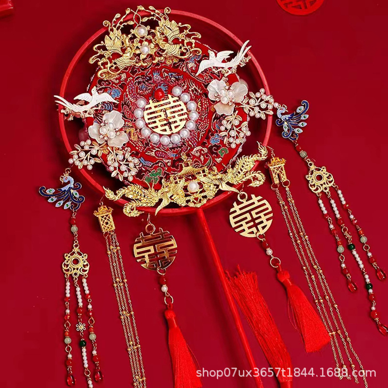 Manufacturer direct sales bride's hand fan DIY material package finished product wedding fan showhe suit wedding fan one piece agency 