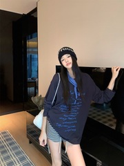 美式字母印花慵懒松弛感长袖T恤女秋季中长款宽松上衣咖色打底衫