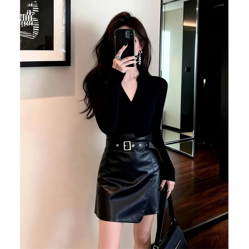 2025 Autumn and Winter Stylish V-Neck Slim-Fit Knit Top and Versatile Leather Skirt Two-Piece Set 2025 Autumn and Winter Stylish V-Neck Slim-Fit Knit Top and Versatile Leather Skirt Two-Piece Set