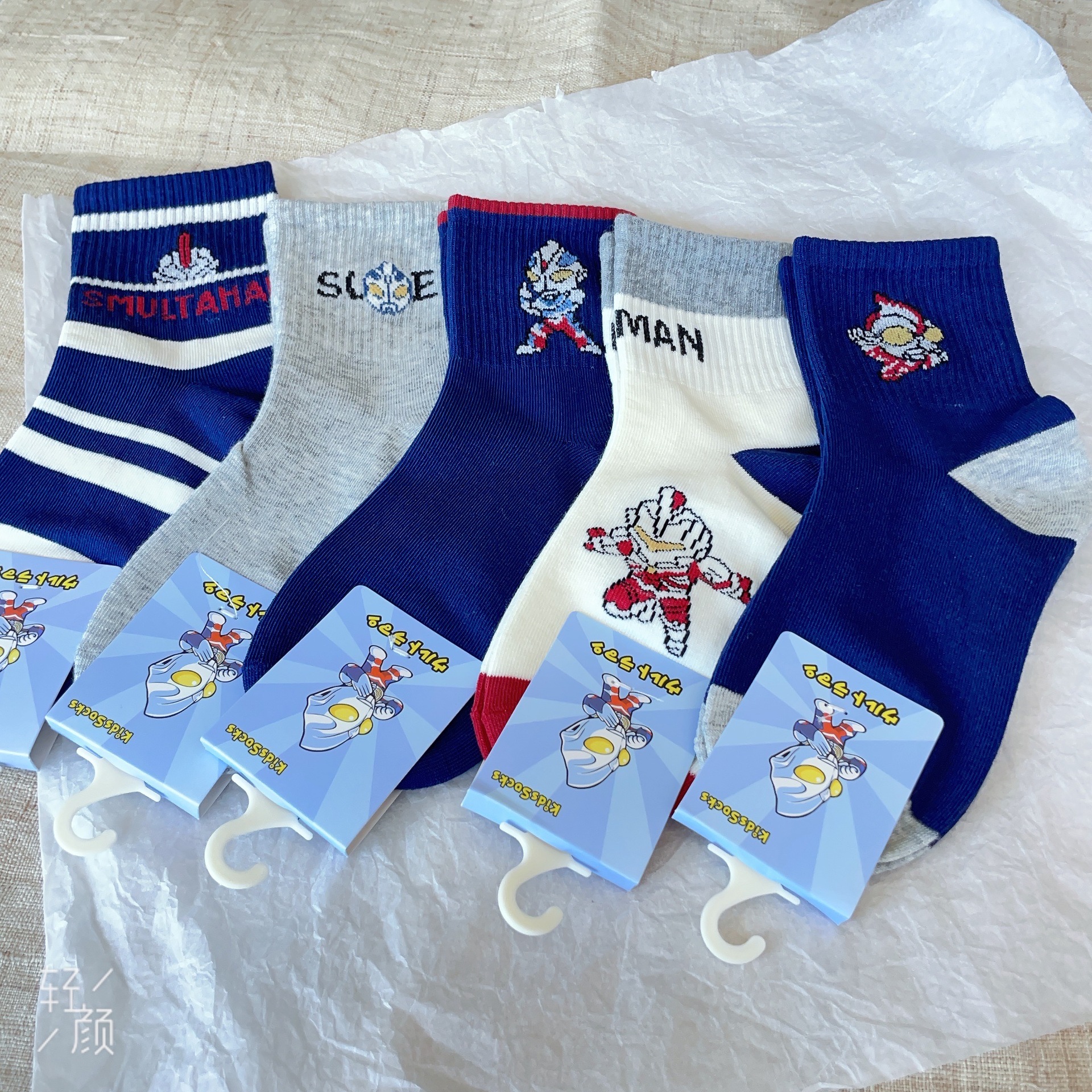 子供靴下レタートレンディな靴下ストライプカレッジスタイル女の子靴下ピンク甘いクールなスタイルスポーツソックス卸売トレンド