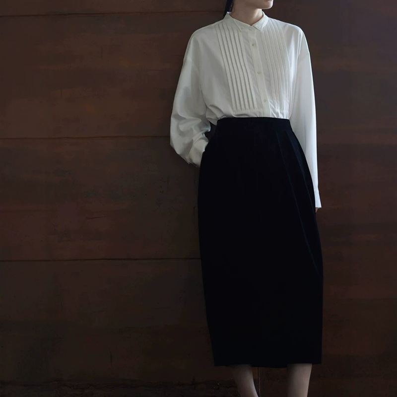 Miss Ha Chi Retro Revival Small Collar Exquisite Tuck Line Placket Classic H-Line Slim Fit Commuting Shirt for Women Miss Ha Chi Retro Revival Small Collar Exquisite Tuck Line Placket Classic H-Line Slim Fit Commuting Shirt for Women
