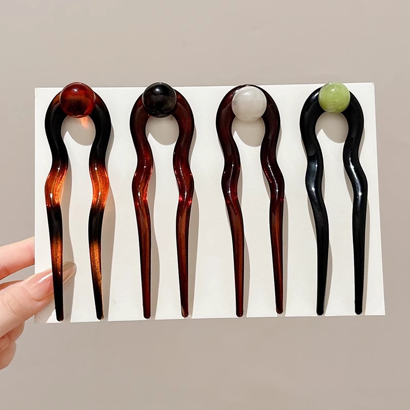 Clipper de cabello antiguo en forma de U para mujeres con un dispositivo de cabello para cabello de alto nivel de sensación detrás de la cabeza con una falda de cabello para cabello con accesorios de cabello