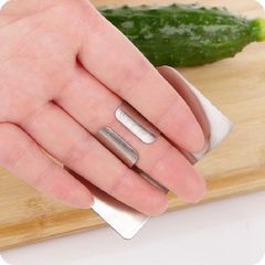 Stainless Steel Finger Protector, Vegetable-Cutting Hand Guard, Protective Finger Sleeves, Kitchen Meat-Cutting Guardian—The Ultimate Tool to Prevent Cuts