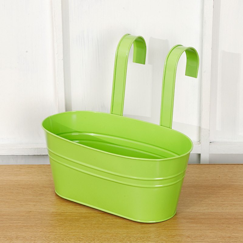 Selección estricta de hierro fundido colgando balcón barril de hierro colgando balcón colgando barril de metal