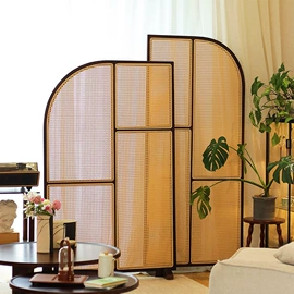 餐桌;实木床;餐椅