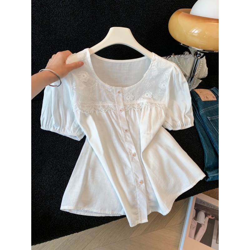 French-Style Gentle Lace Embroidered Shirt for Women, New Summer Model, Round Neck, Puff Sleeves, Loose Fit, Slimming Light Blue Top