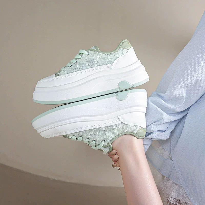 Guофэн сетчатая вышивка дышащие блестки повседневные белые туфли 2025 новая модная женская обувь на толстой подошве 5 см