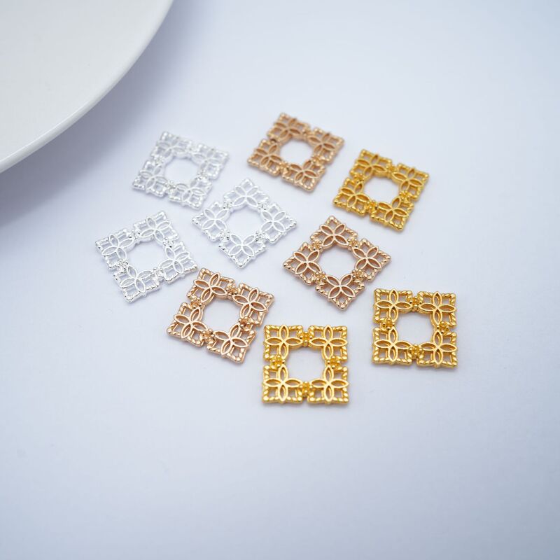 Antique Alloy Lace Square Earrings Necklace Bracelet Hollow Pendant Pendant Electrophoresis DIY Jewelry Accessories