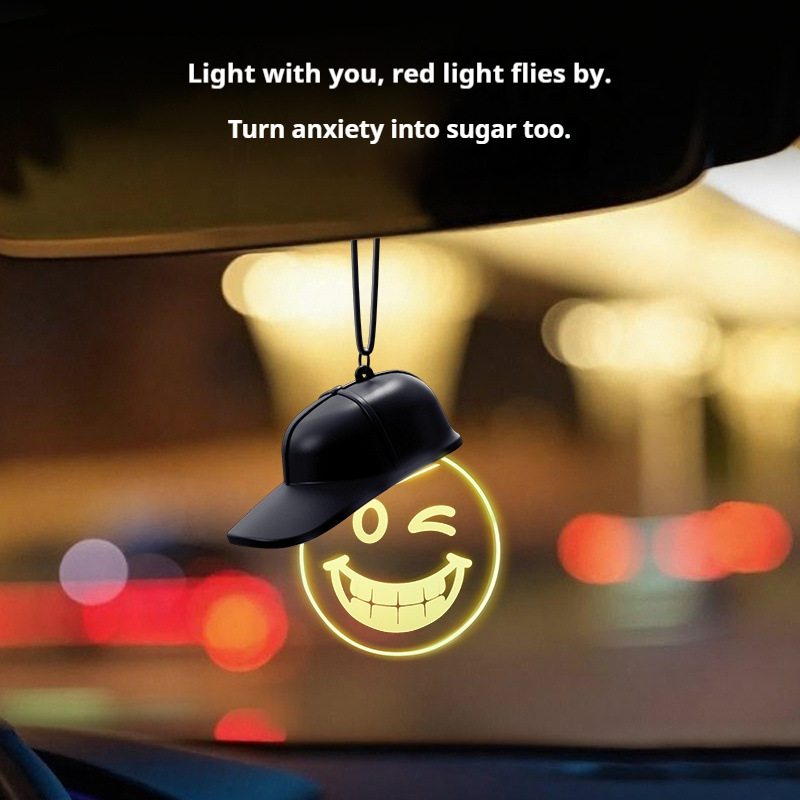 Espejo retrovisor del automóvil divertido pequeño sombrero sonriente coche remolque cool interesante colgante de automóvil luz de atmósfera image 4
