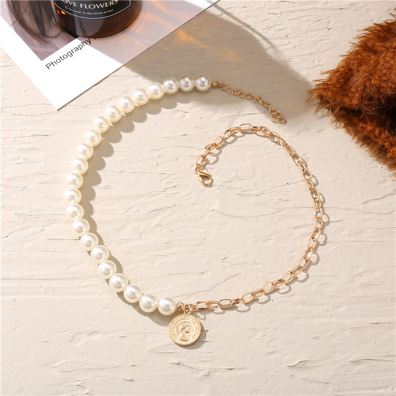 New Coin Head Seal Chain Necklace Disc Pendant Pearl Necklace display picture 5