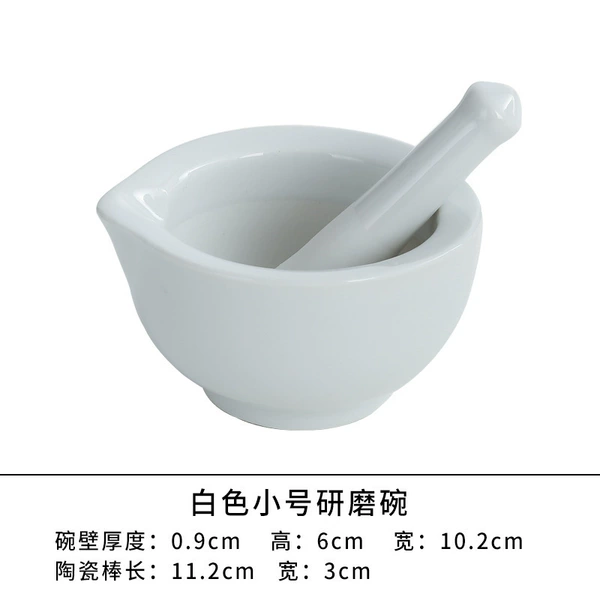 White small bowl for chopping