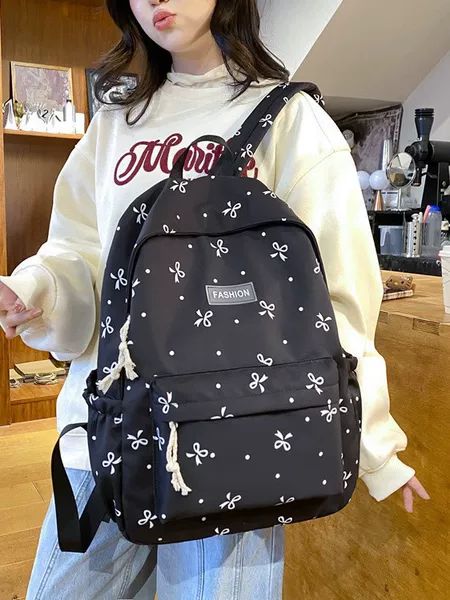 Japanese-style, minimalist backpack for middle and high school students, lightweight and with large capacity, perfect for everyday use and street fashion