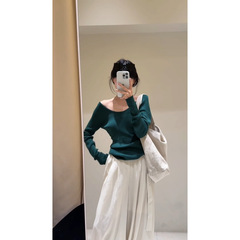 フランスのレトロな緑の低い襟の鎖骨のニットの底のシャツの長袖の怠惰なリラックス感のカジュアルなズボンのスーツ