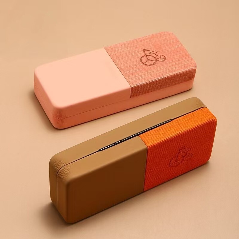 Cute and portable eyeglass case, shockproof and pressure-resistant, suitable for sunglasses, eyeglasses, and prescription glasses, with a high-end feel, for both men and women students Cute and portable eyeglass case, shockproof and pressure-resistant, suitable for sunglasses, eyeglasses, and prescription glasses, with a high-end feel, for both men and women students