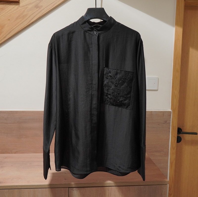 Original European and American fashion women's embroidered shirt 4786/284, loose-fitting stand-up collar black shirt made of Lyocell Tencel