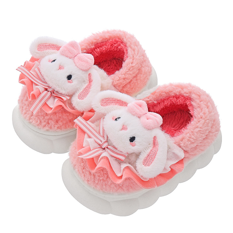 Zapatillas de algodón de invierno para niños niñas lindas calentadas y veludo antideslizante para niños pequeños y medianos bolsas de bebés zapatos de algodón caseros