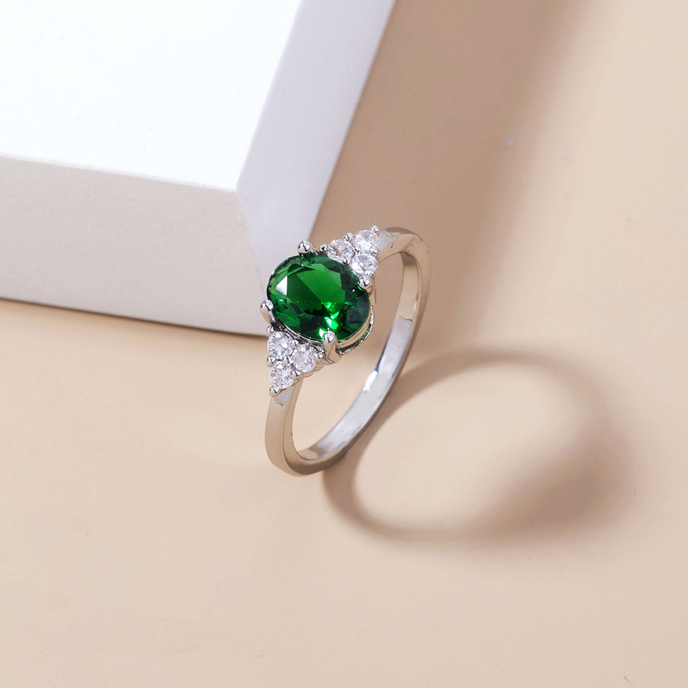 fashion oval emerald green zircon womens ring simple copper ringpicture1