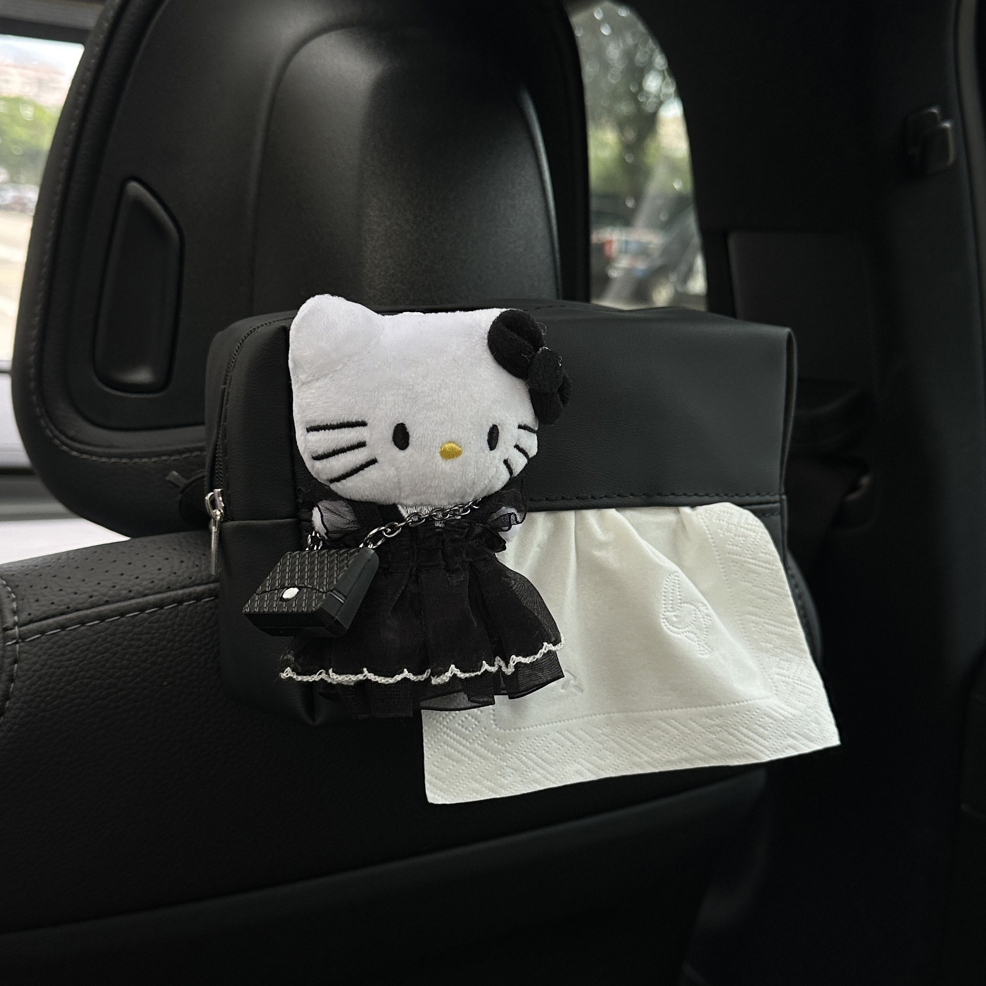 KT cat car tissue box, armrest box, car tissue cover, car tissue holder, car interior decoration accessories, cute for women