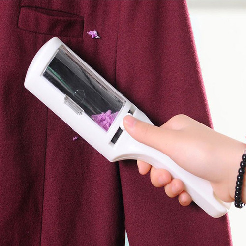 Coat dust removal brush lint ball micro dry cleaner household clothing electrostatic lint removal brush clothes lint remover red