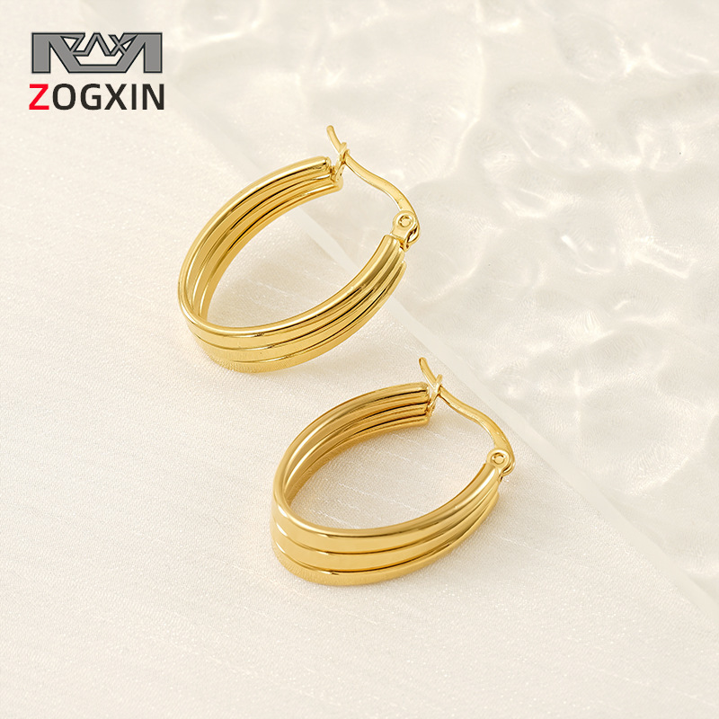 Acero inoxidable color oro anillo de color transfronterizo estilo europeo y americano simple pendientes de moda joyas versátiles acero de titanio chapado 18k pendientes de oro