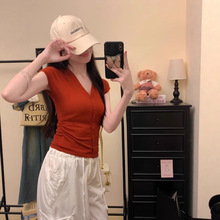 法式V领小飞袖针织开衫女夏季设计感收腰显瘦打底衫短款锁骨上衣