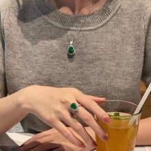 ������N�����J������ָ���b�Ͽ����̎��MꖾG��Ů������