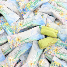 Ī�ɿ�Ĩ�軨��ţ܈�Ǹ��ֵ�Y��ϲ�c�ǹ��W�tɢ�b���eС��ʳ���l