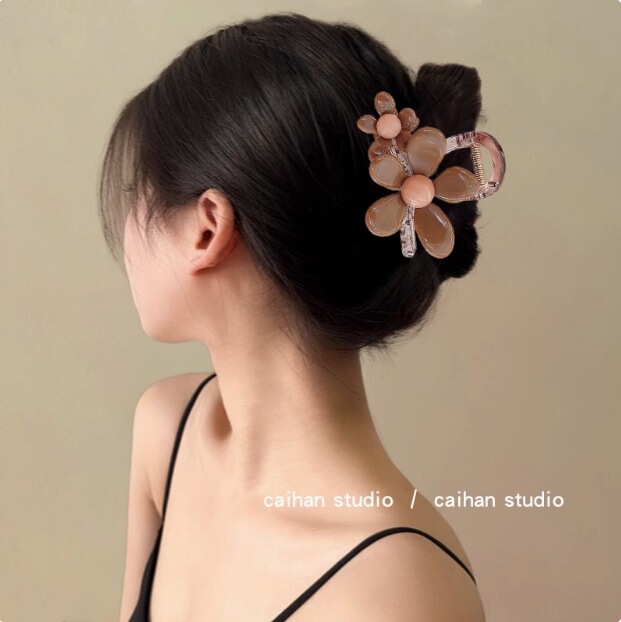スーパーフェアリーフラワー韓国ヘアクリップ女性のための 2025 新しい後頭部ヘアクリップハイエンド気質サメクリップヘアアクセサリー|undefined