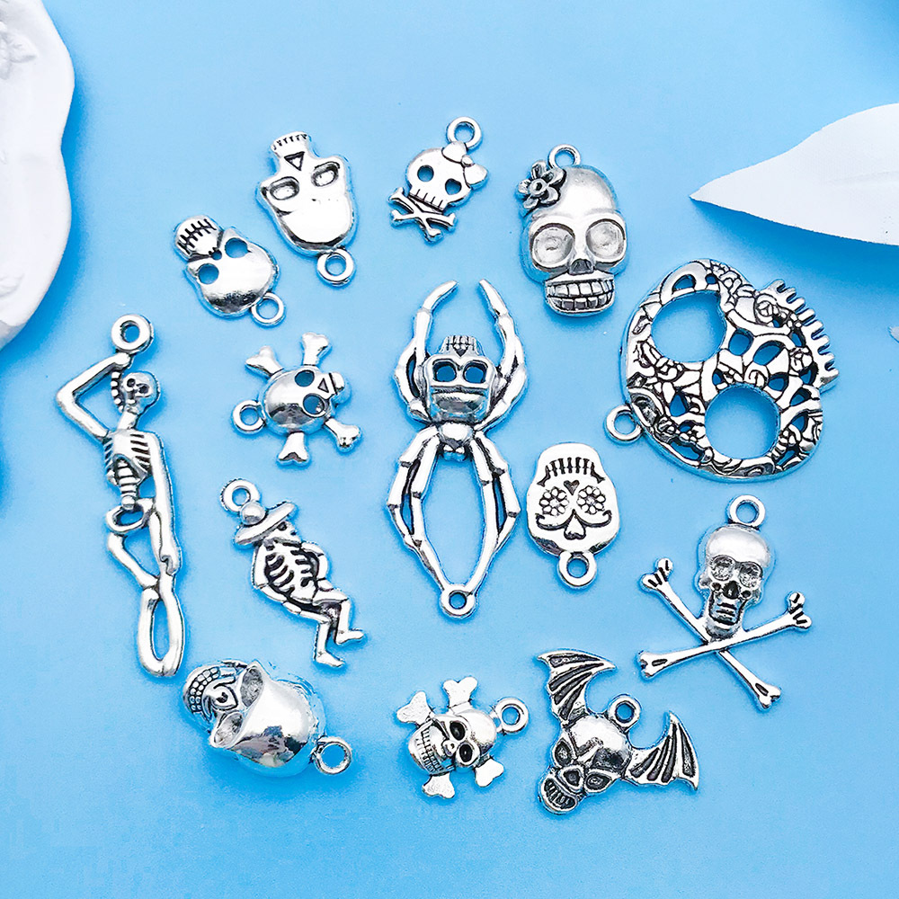 2g Weight Pendant Jewelry Making Type DIY Jewelry Accessories Classification 1 Piece Quantity Alloy Material Halloween Festival Skull Pattern Retro, Funny Style 1 Piece Alloy Skull Pendant DIY Jewelry Accessories 1