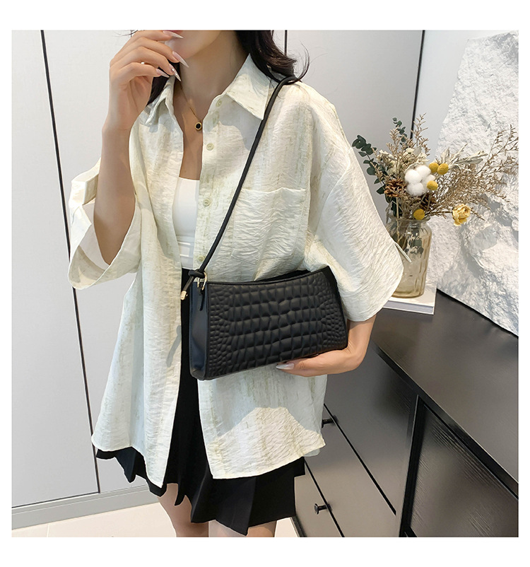 Women's 2024 New Fashionable Crocodile Pattern Shoulder Texture PU Underarm Simple and Versatile Crossbody Bag Trendy_voghion.com