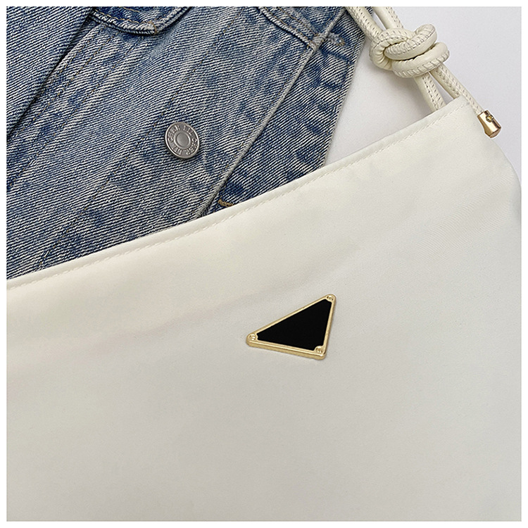 2025 New Korean-style fashionable and niche single-shoulder bag, hand-held trendy and casual bucket bag, women's commuting crossbody bag for work undefined