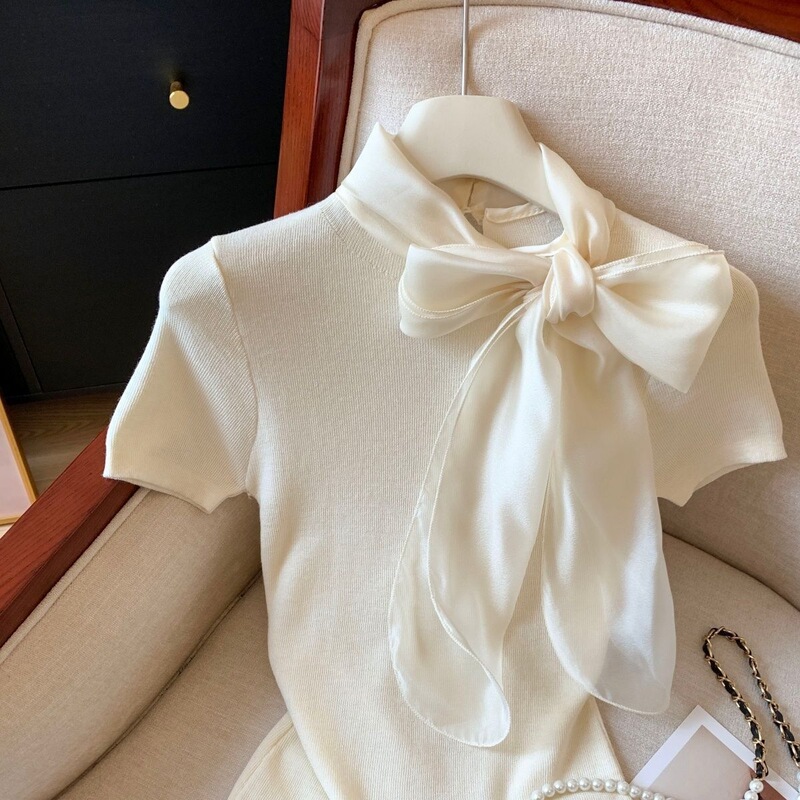 French-Style Apricot Bow Tie Pullover T-Shirt for Women, Summer Slim-Fit Short-Sleeve Knit Top