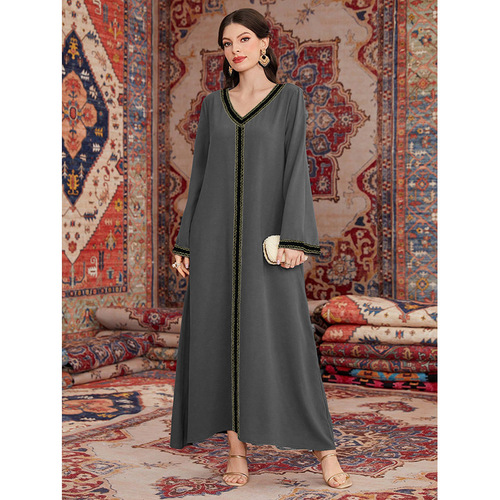 2025 Trendy Arabic-style Women's V-neck Dress | Loose-Fitting, Fashionable Embroidered Long Gown